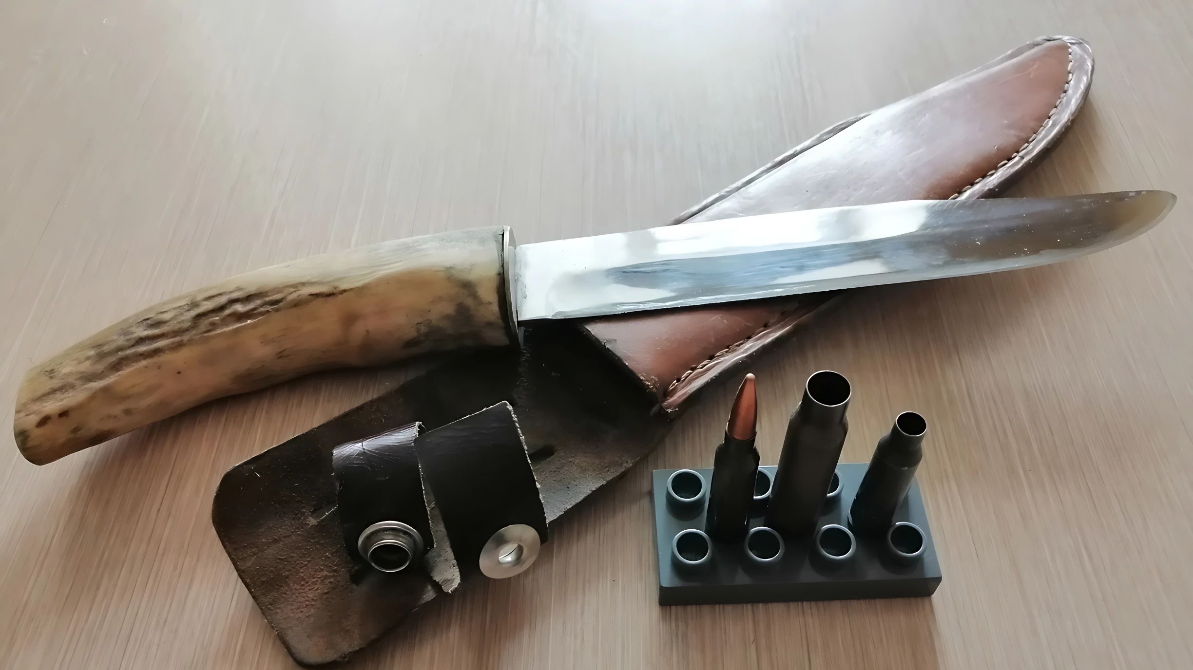 Жители Тюмени скупают оружие самообороны