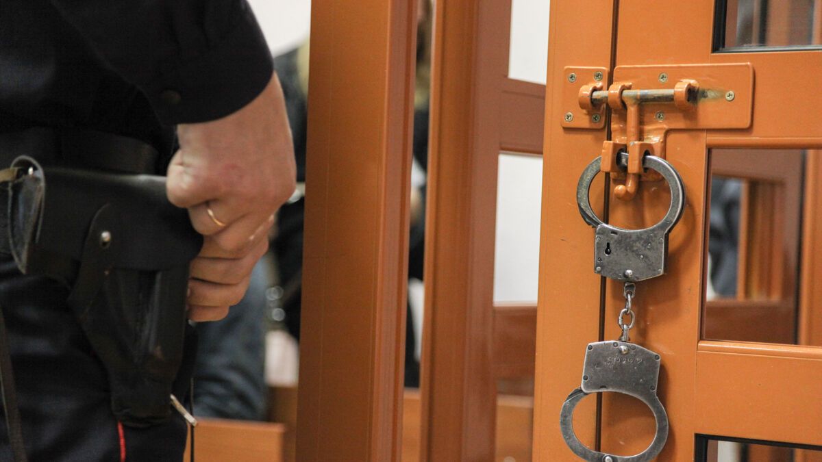 Пермяк избил арендодателя за то, что тот запретил ему выпивать на съемной квартире