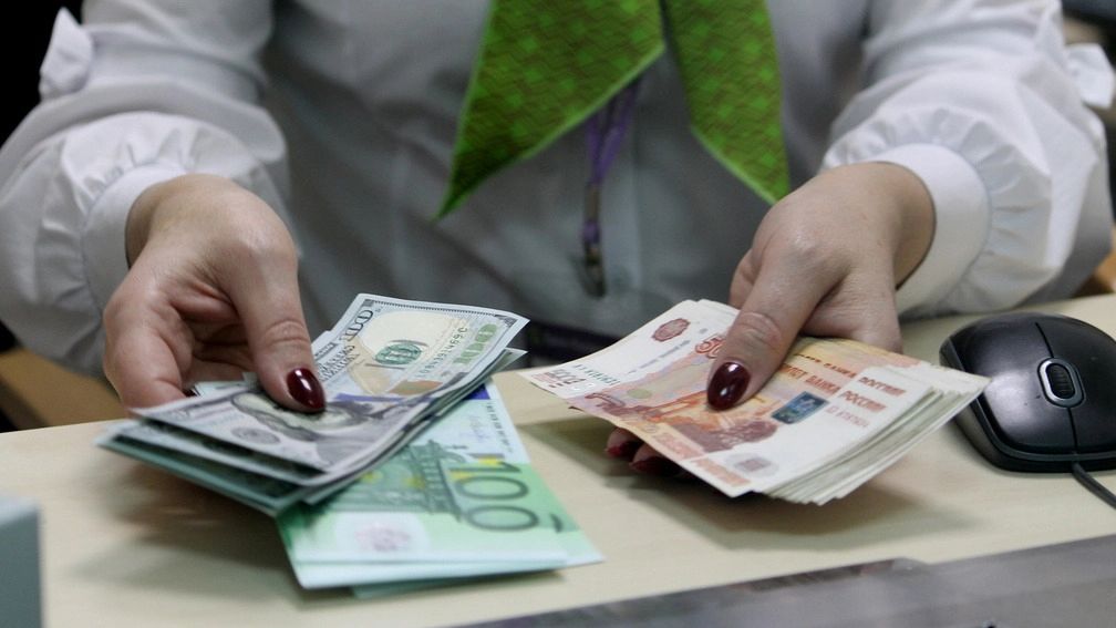 Договорятся или нет: каким будет курс рубля в феврале 2025 года