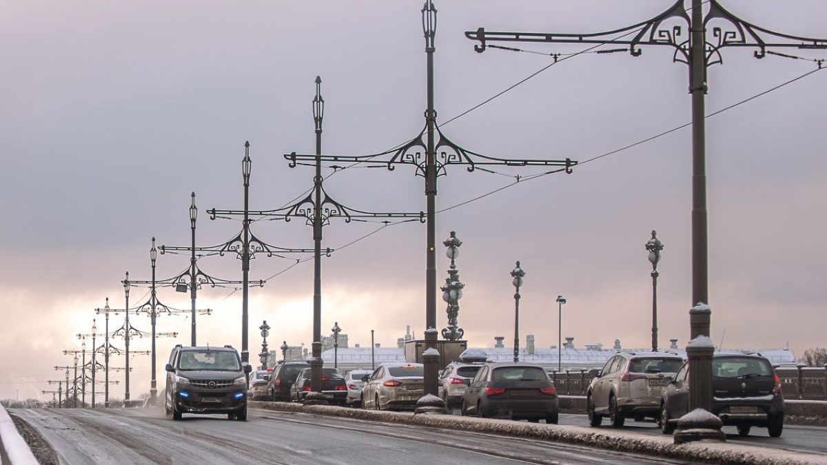 Атмосферный фронт принесет в Петербург тепло и облака