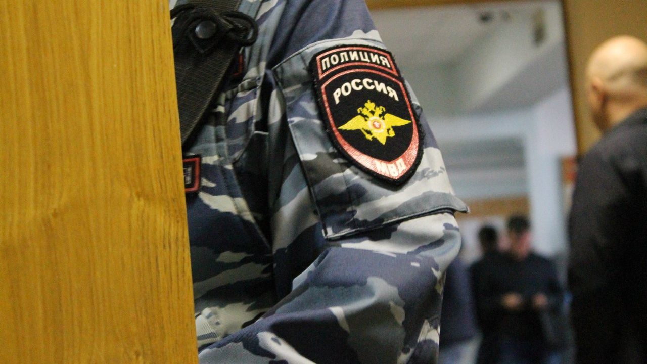 В Петербурге избили пьяного школьника