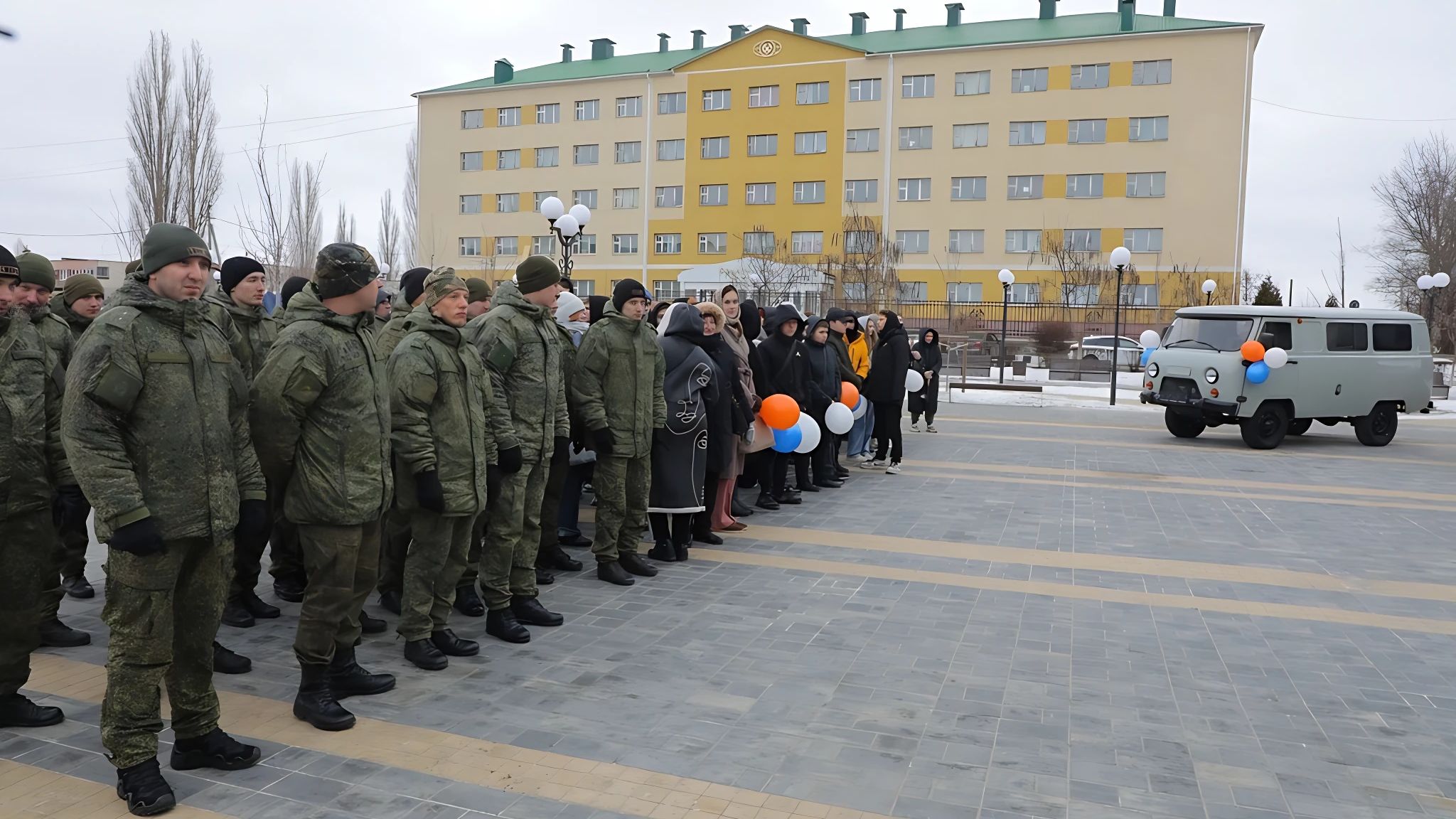 Волонтёры