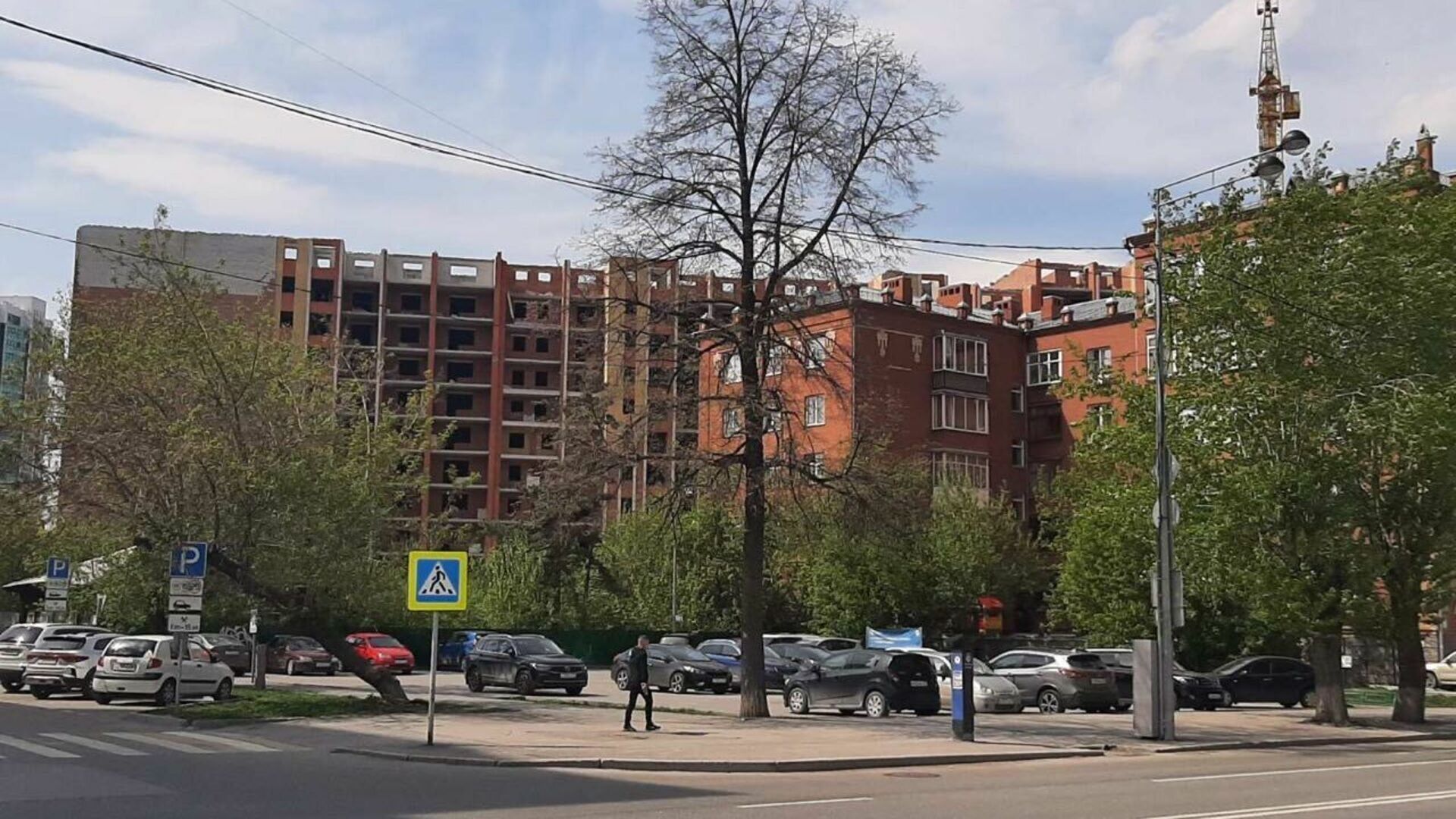 Администрация Тюмени разорвала контракт на снос долгостроя на улице Герцена