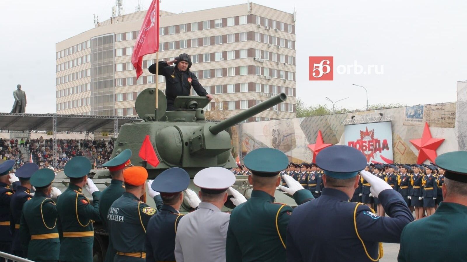 Колонна военной техники 