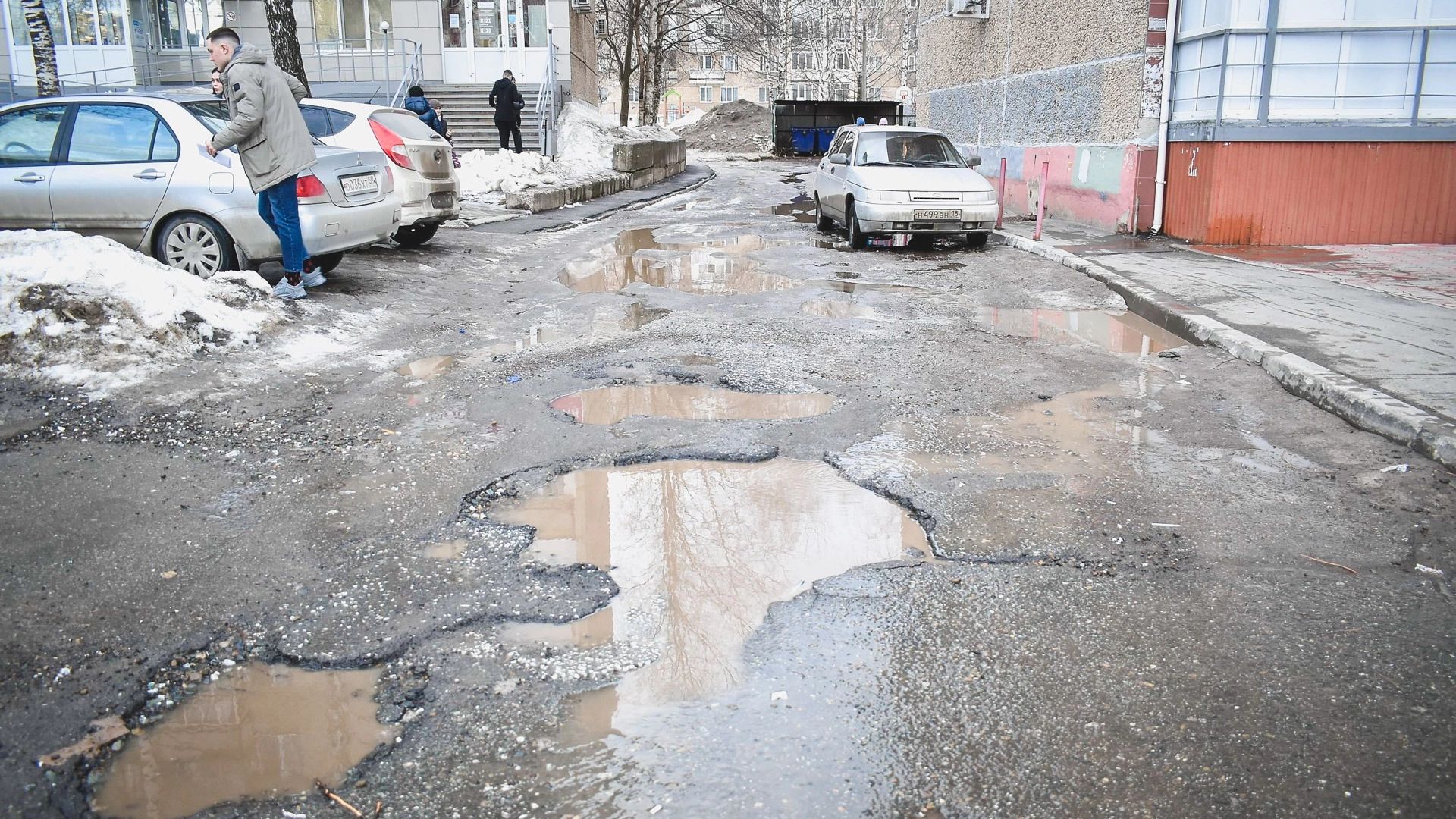 77 человек погибли в ДТП в Удмуртии из-за ям на дорогах