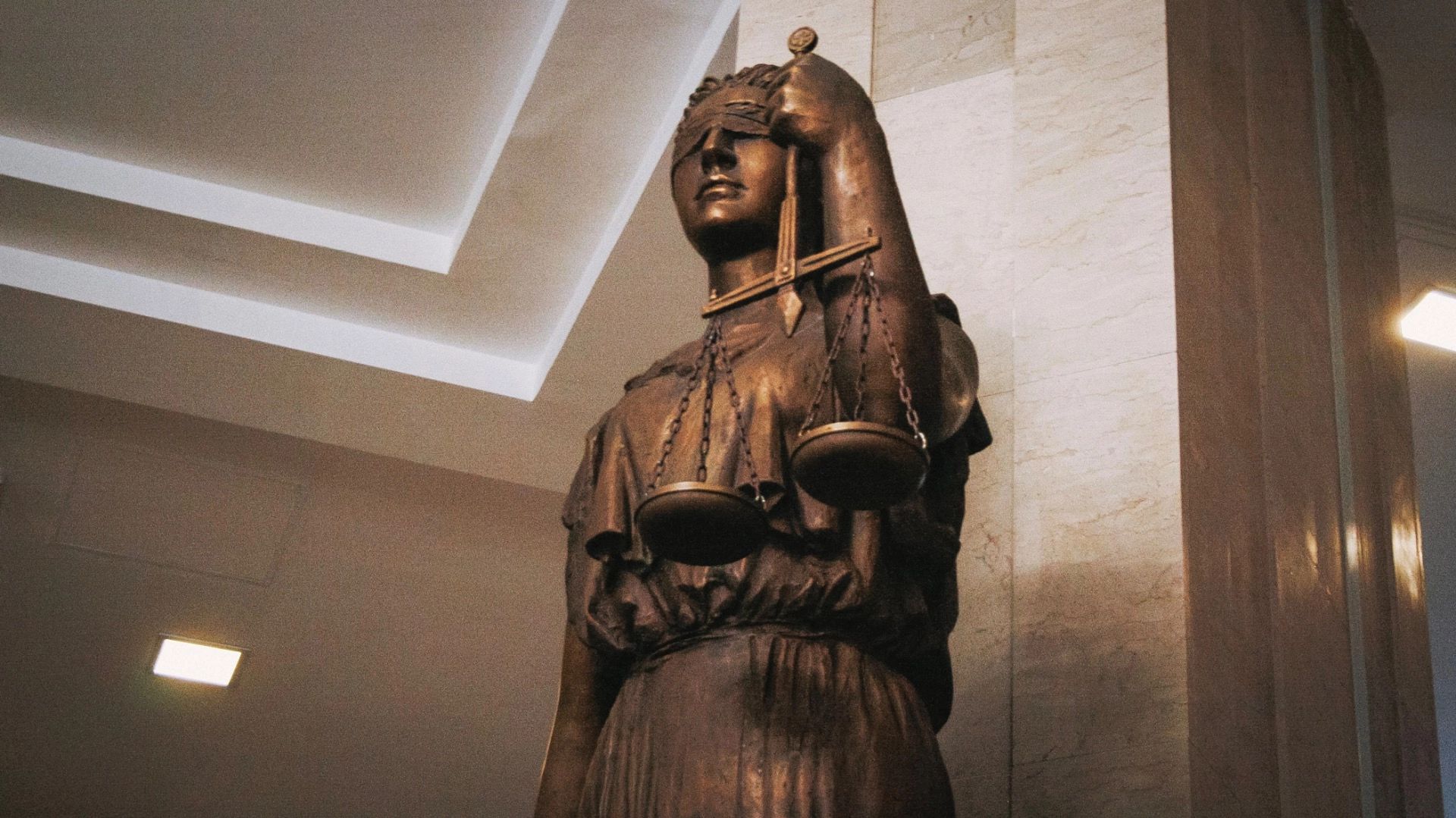 Суд заочно осудил на 14 лет бывшую сотрудницу центра экспертизы Минюста в Ставрополе