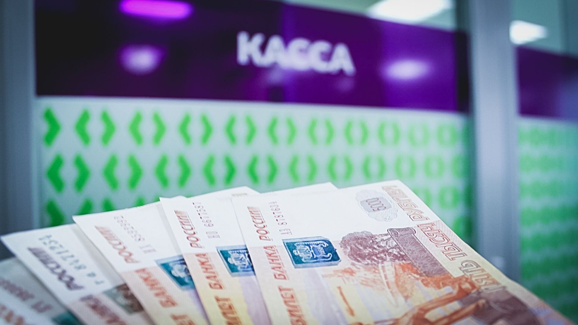 Подбросили наркотики и вымогали миллион рублей. В Перми осудили лже-сотрудников наркоконтроля