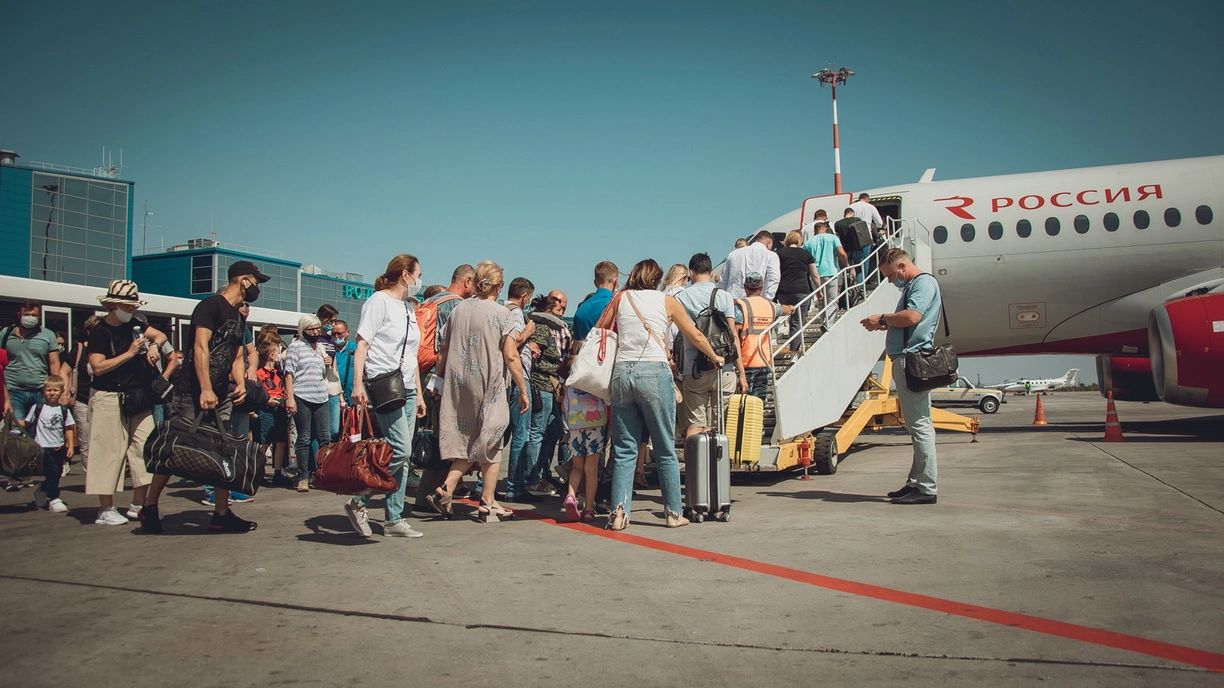 В Тюмени вынужденно сел самолет, летевший из Салехарда в Омск