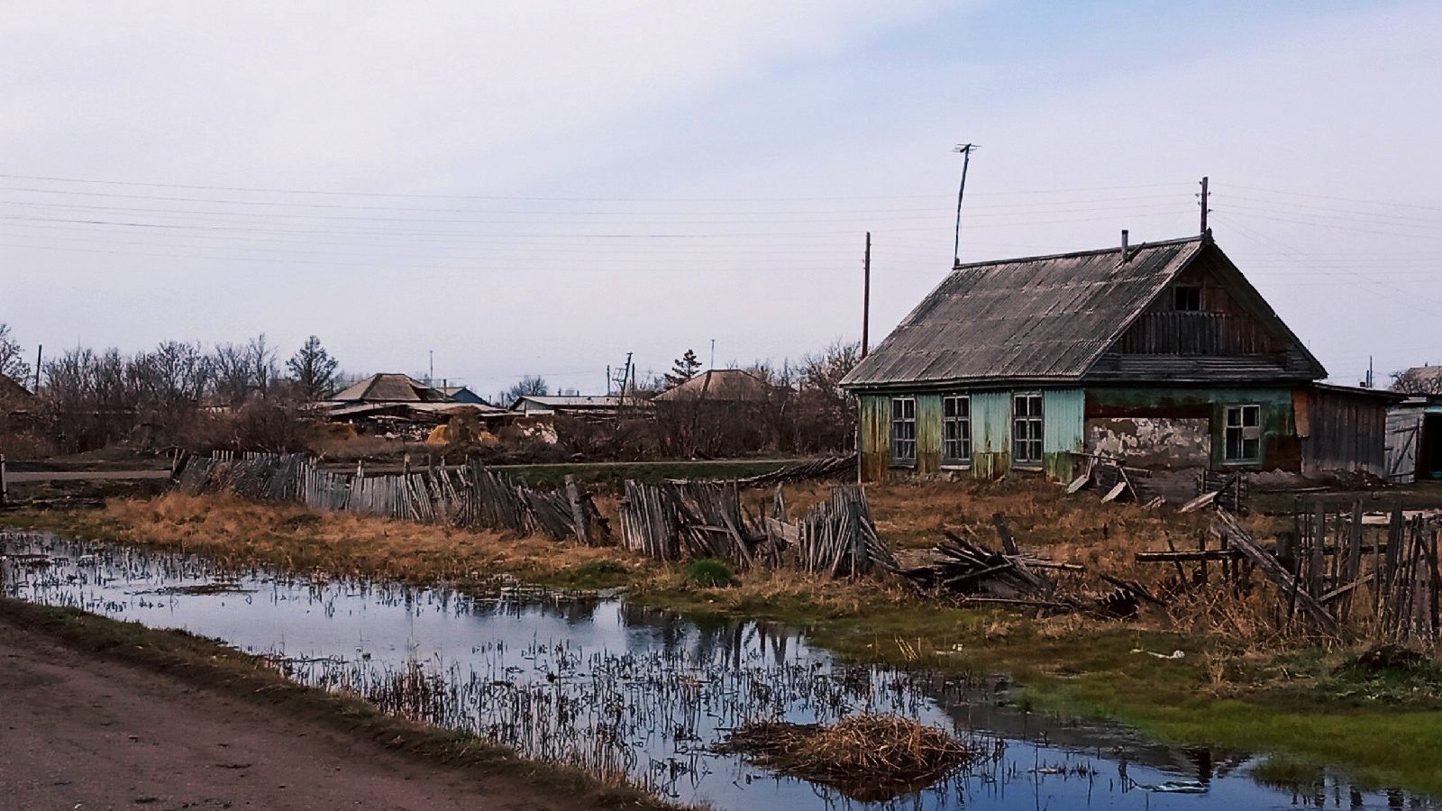 Сельских жителей вновь оставили без автобусов волгоградские власти