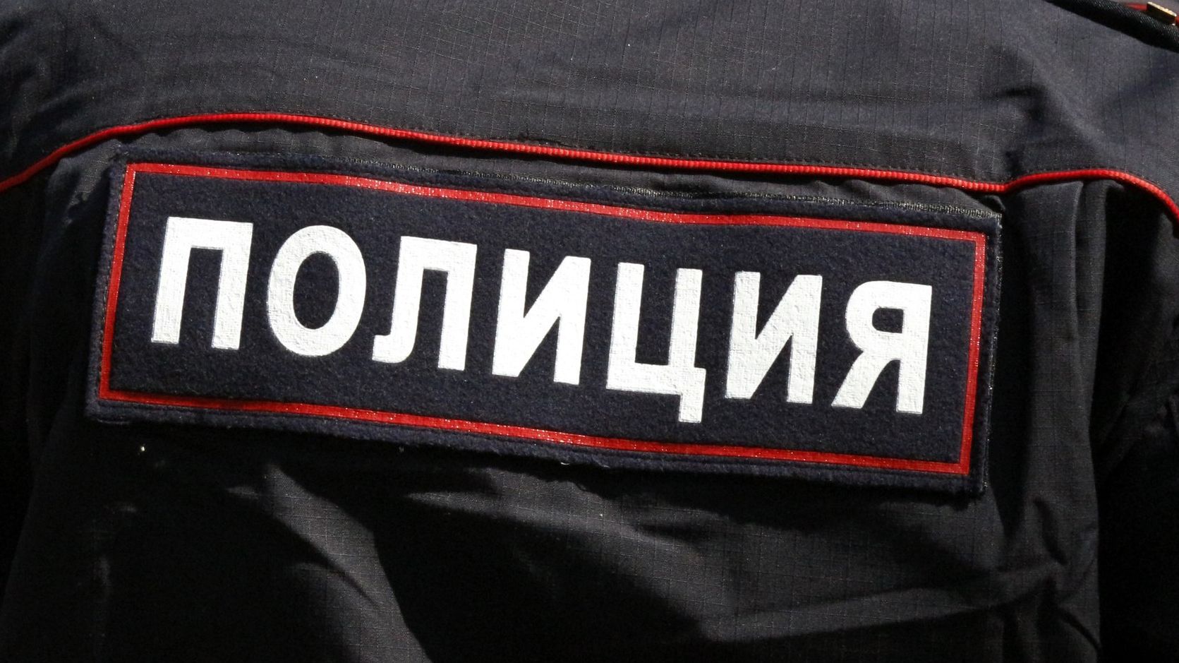 В Петербурге соседи нашли в квартире разлагающийся труп с гематомами