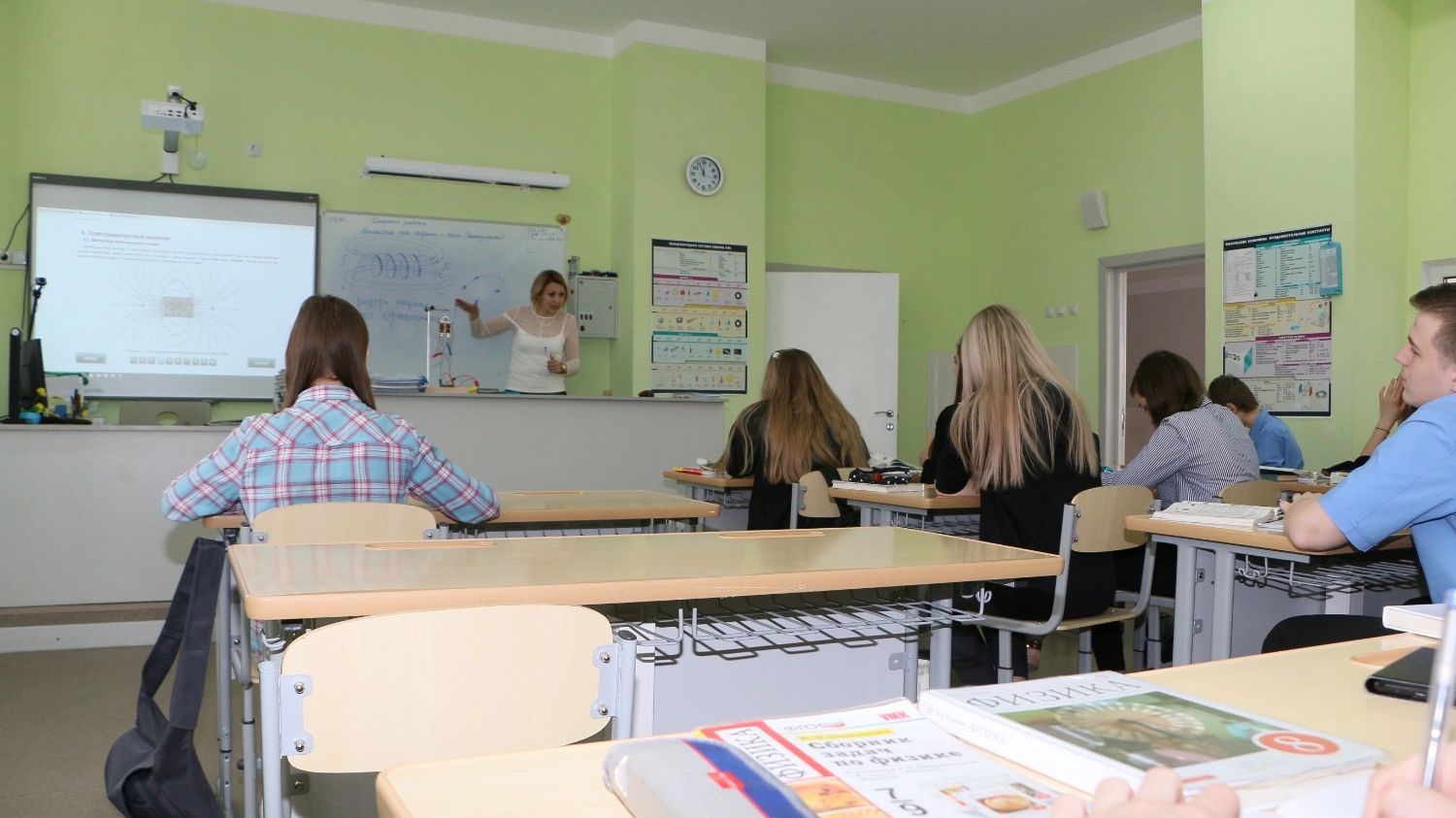  Кроме того, проявляющий агрессивность педагог, может быть привлечён в дисциплинарной ответственности, вплоть до увольнения.