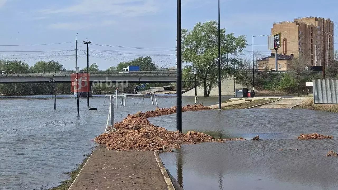 Уровень реки Сакмара в Оренбурге за день опустился на 7 сантиметров