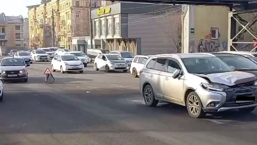 Смертельная авария произошла на Луговой во Владивостоке