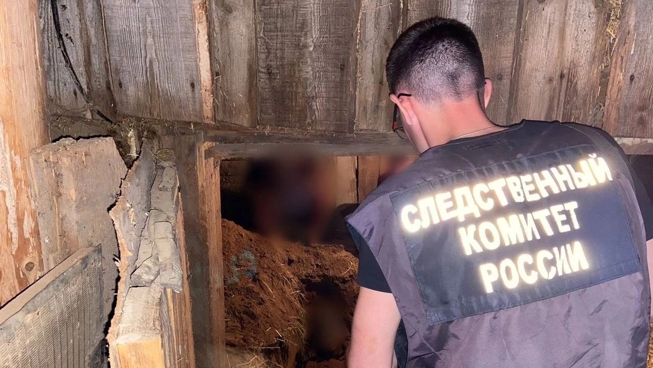 В Удмуртии ревнивец 14 раз ударил своего соперника топором