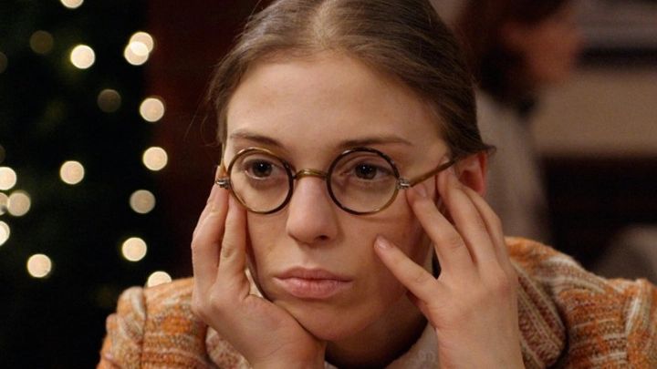 После выхода сериала про Катю Пушкареву актриса Нелли Уварова проснулась знаменитой