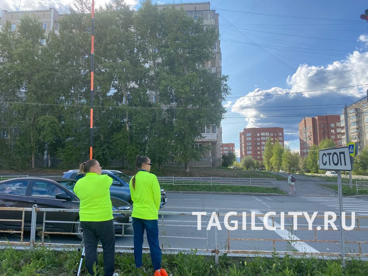 Установка мачты с видеокамерой для съемки транспортного потока