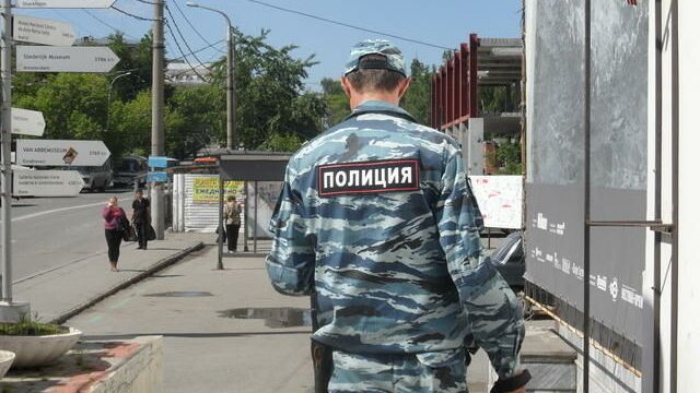 Сотрудник полиции выстрелил в сослуживца и ранил себя в ногу