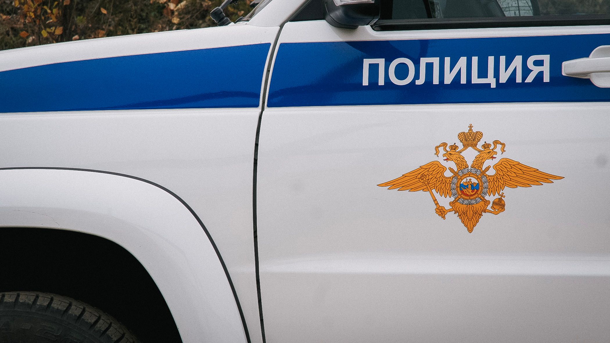 В Петербурге водитель-экспедитор получил ранение после ссоры с незнакомцем