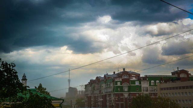 МЧС предупреждает: на Прикамье идут грозы и штормовой ветер