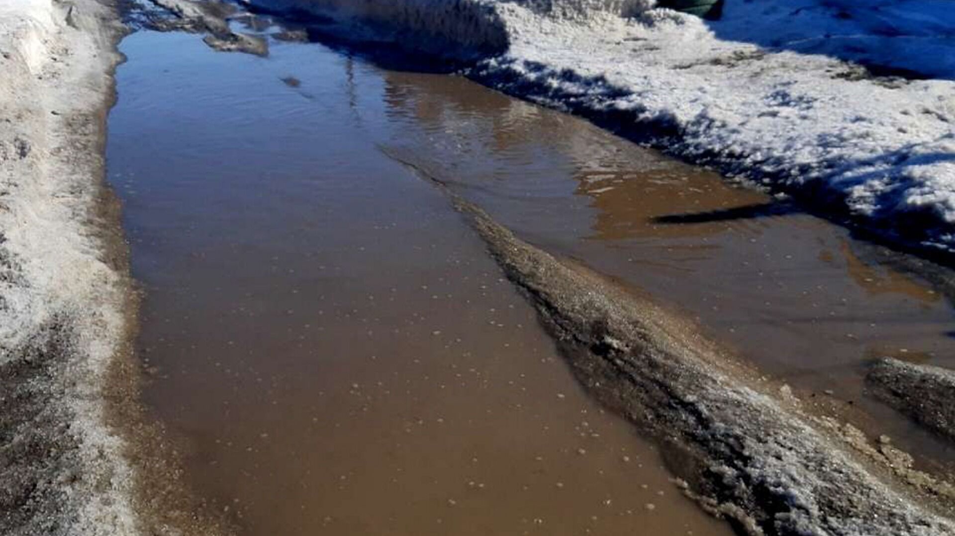 Ряд улиц подтопило из-за потепления в Нижнем Новгороде