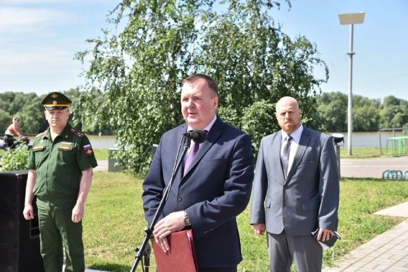 торжественные проводы призывников Президентского полка
